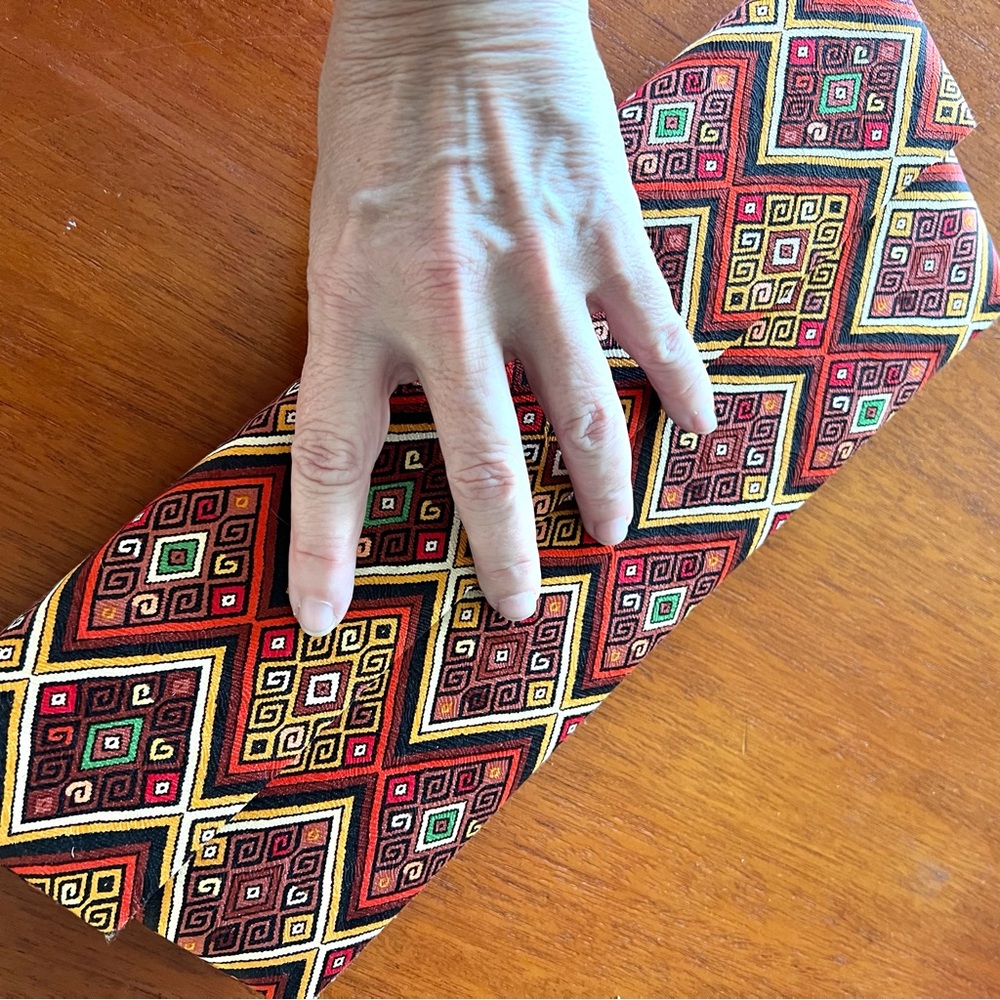 Pineda Covalin Clutch Geometric Patterned - Picture 5 of 12